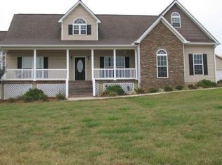 55 Smith St, Royston, GA 30662