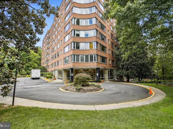 4200 Cathedral Ave NW APT 1118, Washington, DC 20016