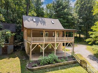 24 Gregory Hill Rd, Fairview, NC 28730