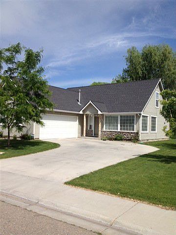 1st image of 634 W Marshall Dr