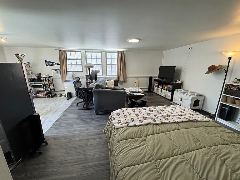 187 S Orange St #2A — Photo 9