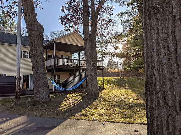 2nd image of 13310 Pine Island Dr NE