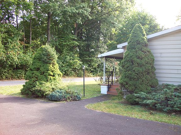 3rd image of 15 Luau Ln