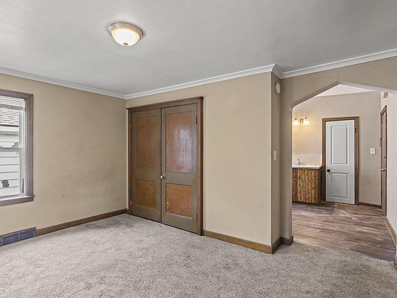 3rd image of 420 Olive St APT 4-1