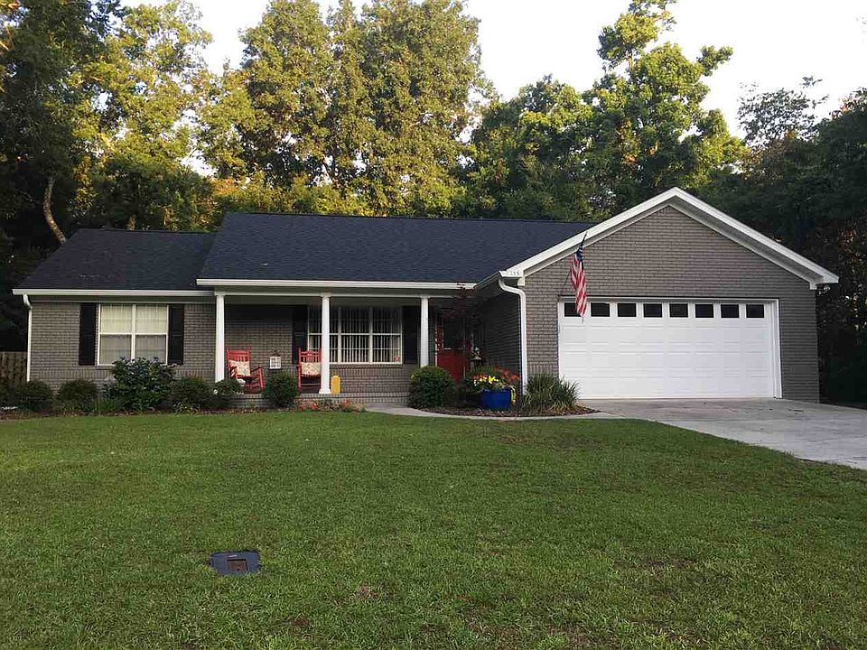 1st image of 135 Shadow Oak Cir