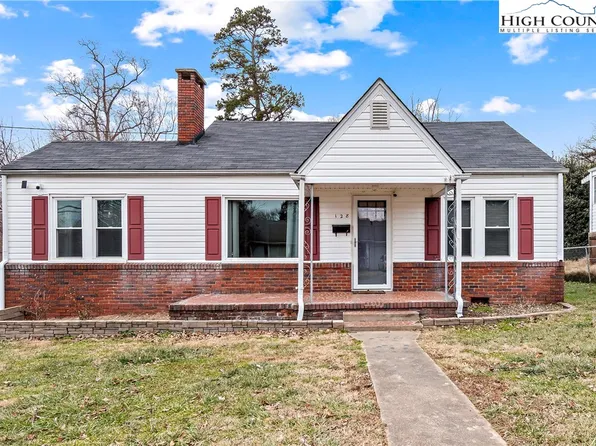 128 Hillcrest Street, Jonesville, NC 28642