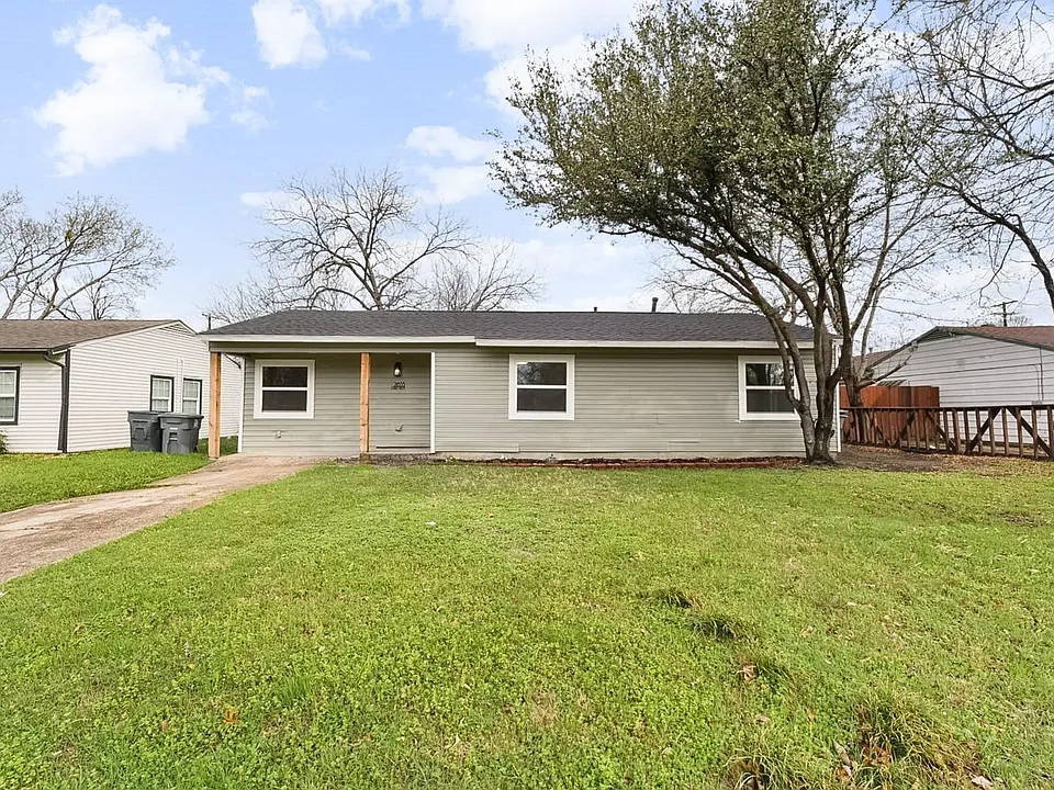 2655 Larry Dr