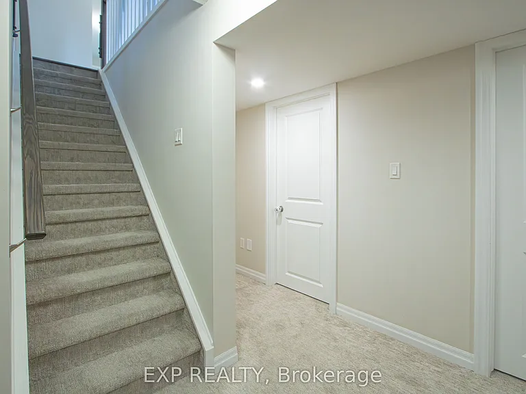 17 Harlequin Ct — Photo 21