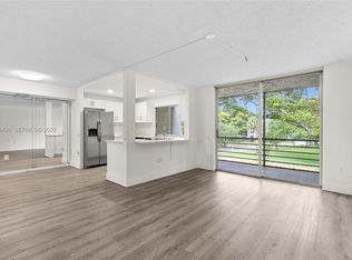 Lime Bay, Tamarac, FL 33321