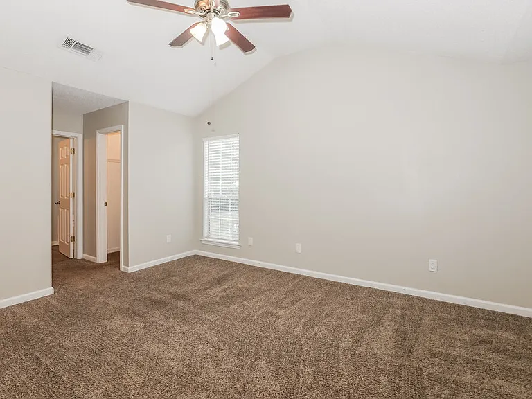 172 Regency Park Dr — Photo 9