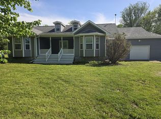 6060 Oak Rd, Carthage, MO 64836