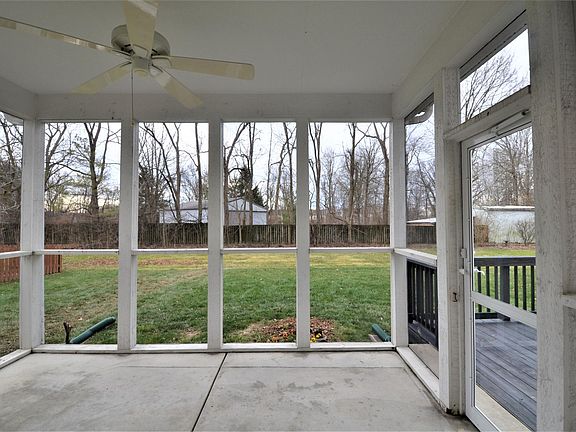 2nd image of 6273 Saddletree Dr