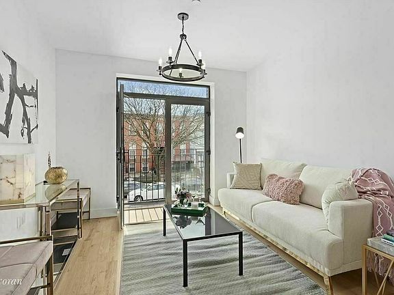4th image of 813 Jefferson Ave #4C