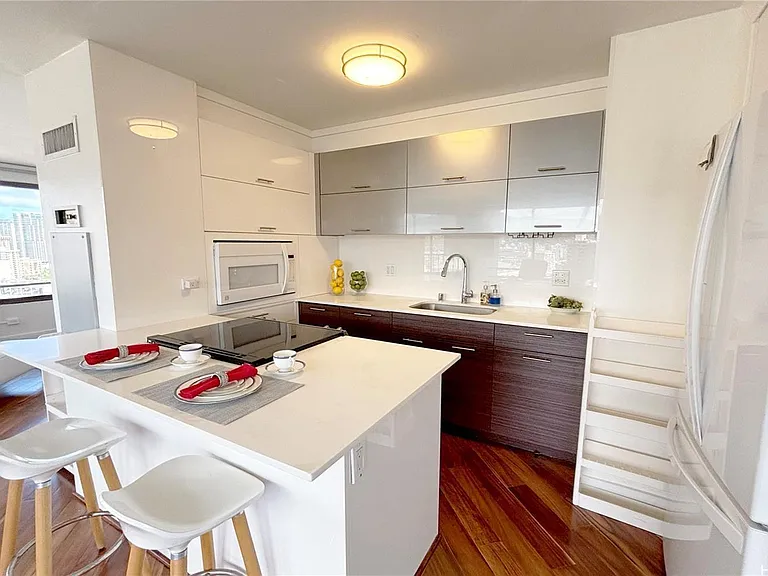 1778 Ala Moana Blvd #2506 — Photo 5
