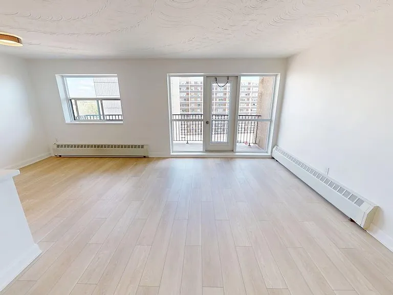 3030 Prospect St — Photo 3