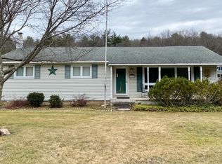 910 Saint Johns Rd, Drums, PA 18222