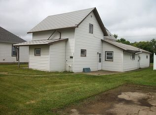 203 S 2nd St, Glen Ullin, ND 58631