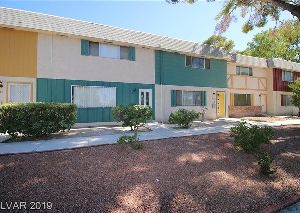 1st image of 573 Greenbriar Townhouse Way