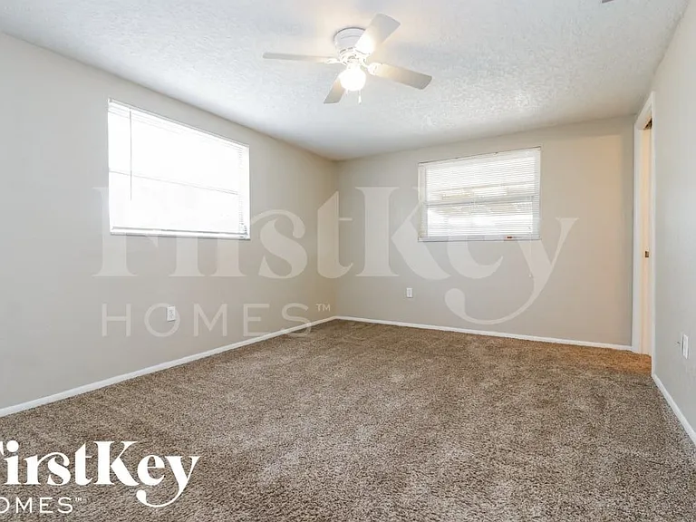 11221 Nome Ave — Photo 12