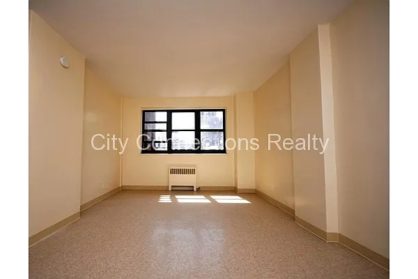 Rented by City Connections Realty | media 18