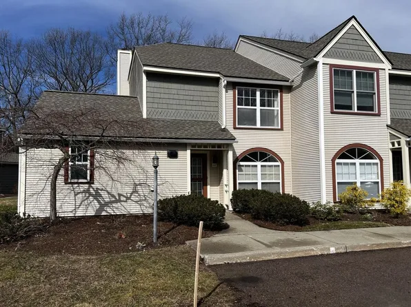 44 Northshore Drive, Burlington, VT 05408