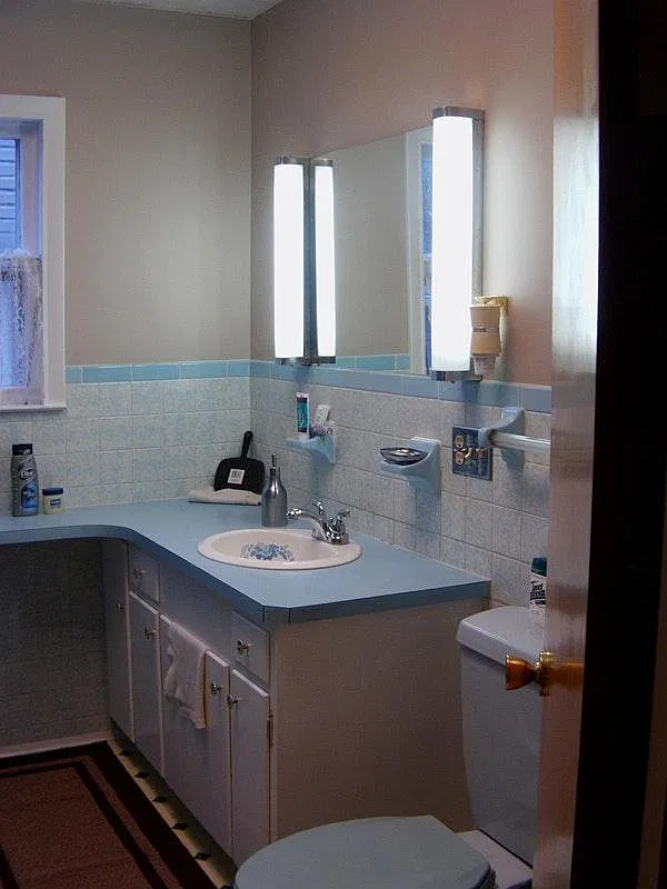 3 bed, $1,200 — Photo 4