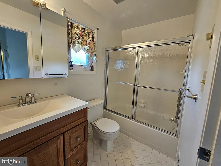 6908-10 Timberlane Rd — Photo 14