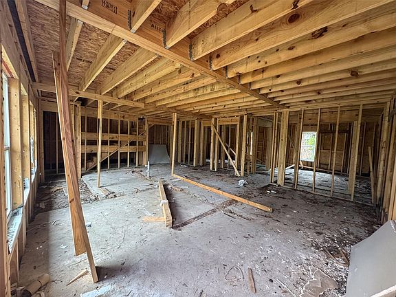 4th image of 6702 England St
