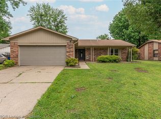9225 Bryn Mawr Cir, Fort Smith, AR 72908