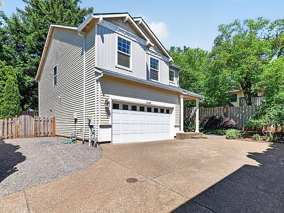 2nd image of 10495 SW Franklin Ln