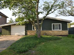 4521 Lilac Ave, Glenview, IL