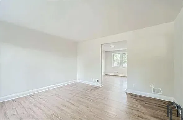 4 bed, $3,000 — Photo 2