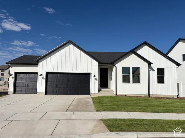 4919 Emerald Ave, Eagle Mountain, UT 84005