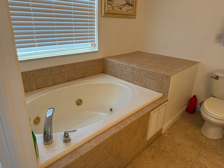 9113 Oak Fern Dr — Photo 15