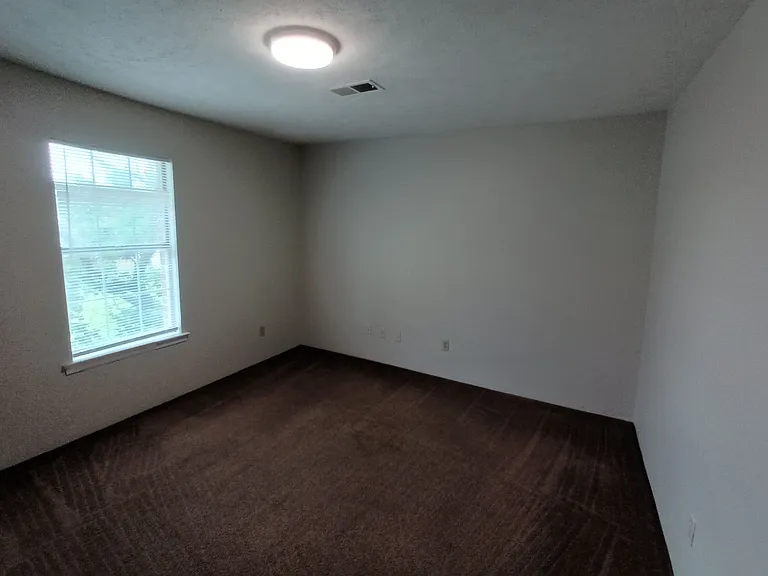 631 Old Humboldt Rd #C — Photo 8