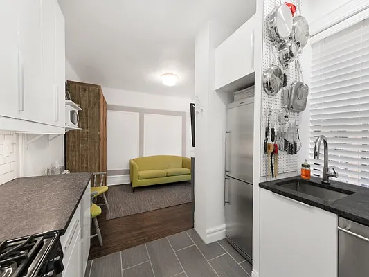 Sold by Sotheby's International Realty | media 21