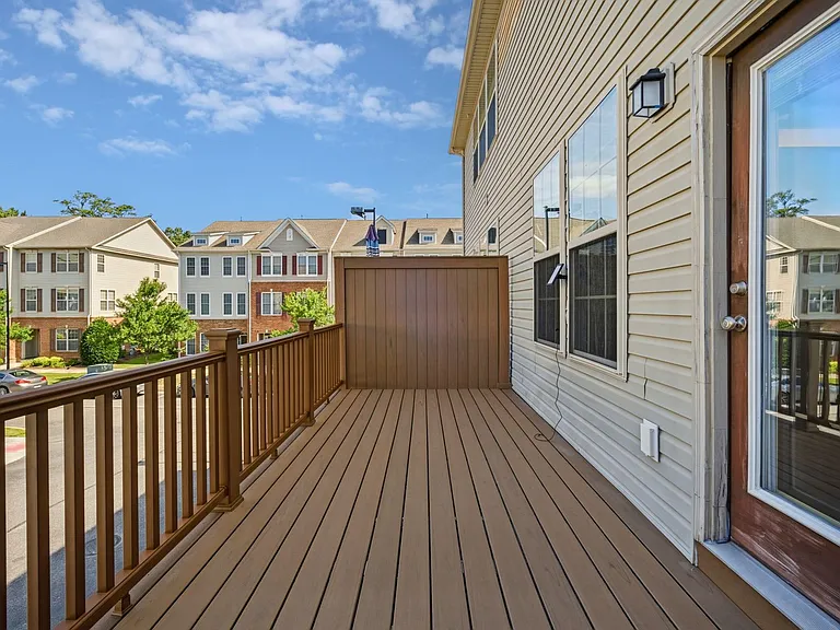 64 Transit Ln — Photo 35