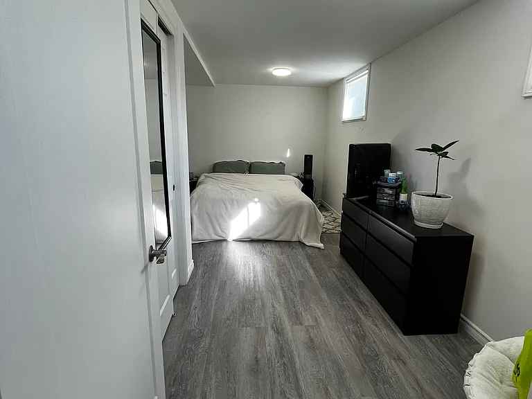 5 Janet St — Photo 7