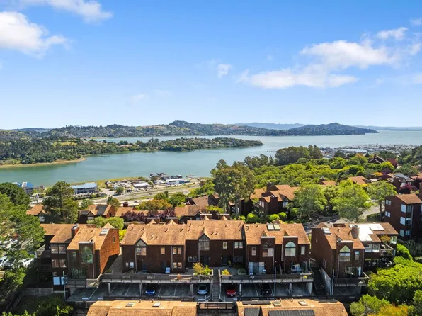 363 Headlands Court, Sausalito, CA 94965