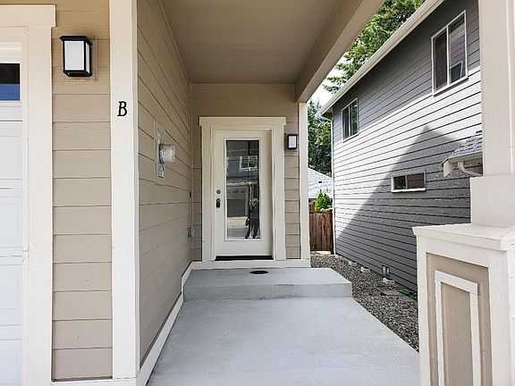 2nd image of 6906 Delaney Ln NE #2