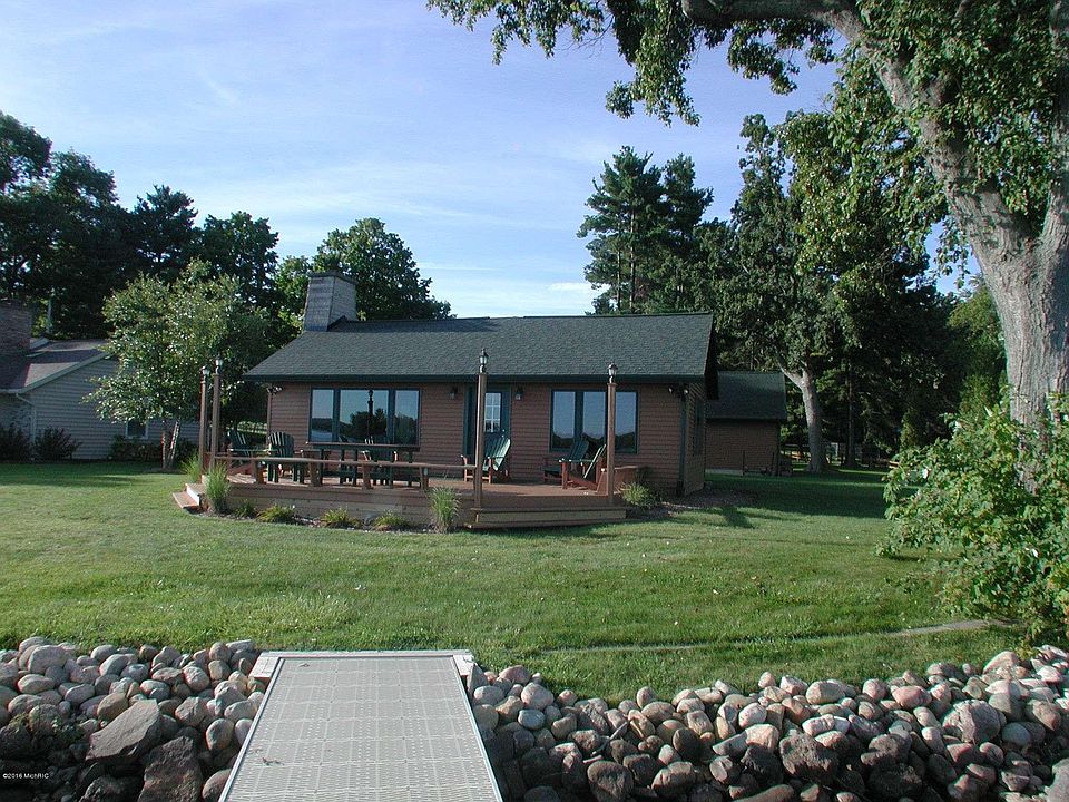 1st image of 3979 England Dr