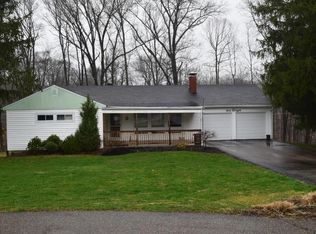 3280 Nob Hill Rd, Zanesville, OH 43701