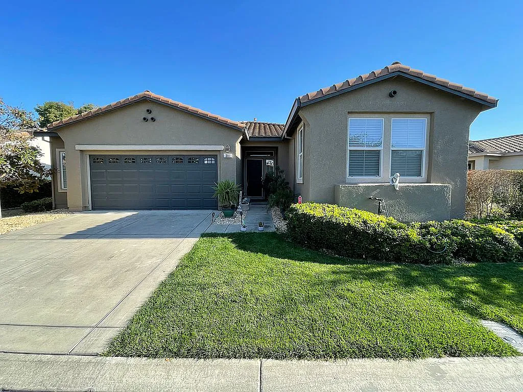 311 Southern Hills Dr photo 1