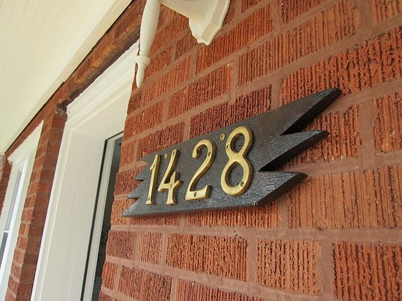 2nd image of 1428 Elmwood Ave