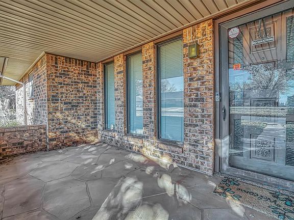 5th image of 111 Shannon Dr