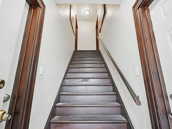 5th image of 4200 W Buena Vista St #1A