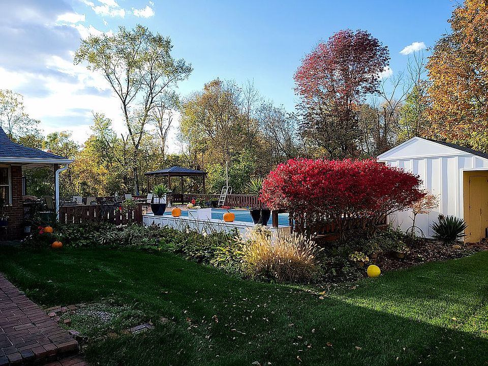 2nd image of 7800 Fairlawn Dr NW