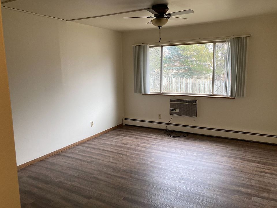 1st image of 953 Woodside Ave #107
