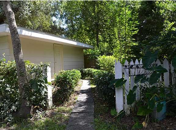 5th image of 4635 Peacock Dr