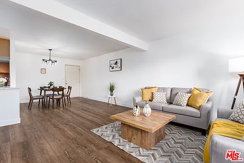 10636 Woodley Ave #31 Photo 1